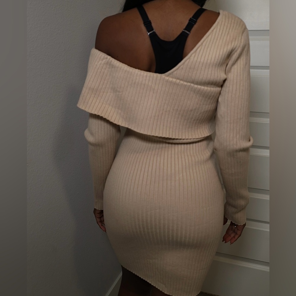 Bebe Dress - Picture 4 of 6